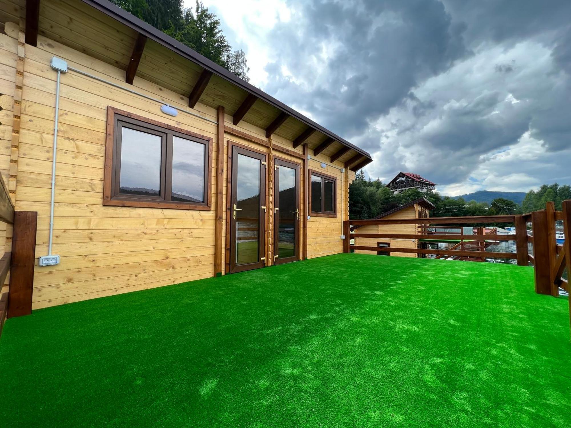 Holiday Bicaz Bungalows On The Lake Exterior foto