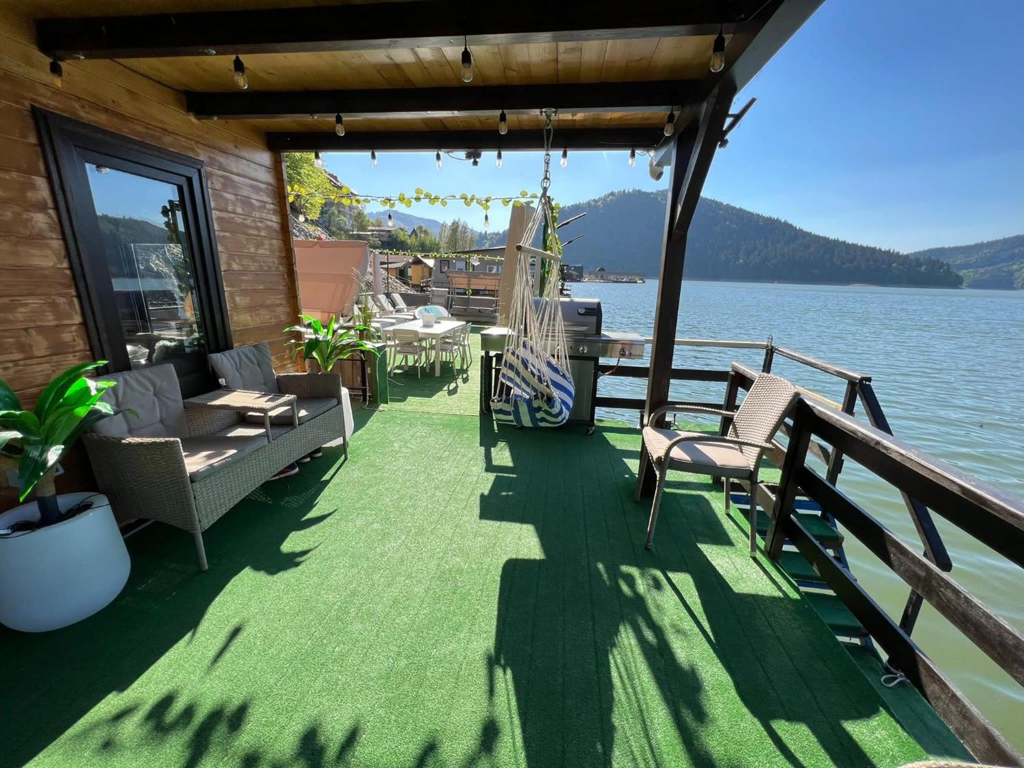 Holiday Bicaz Bungalows On The Lake Exterior foto